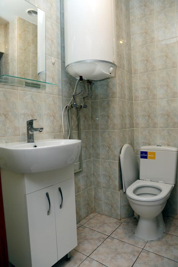 Hostel Raduga Kiev Esterno foto