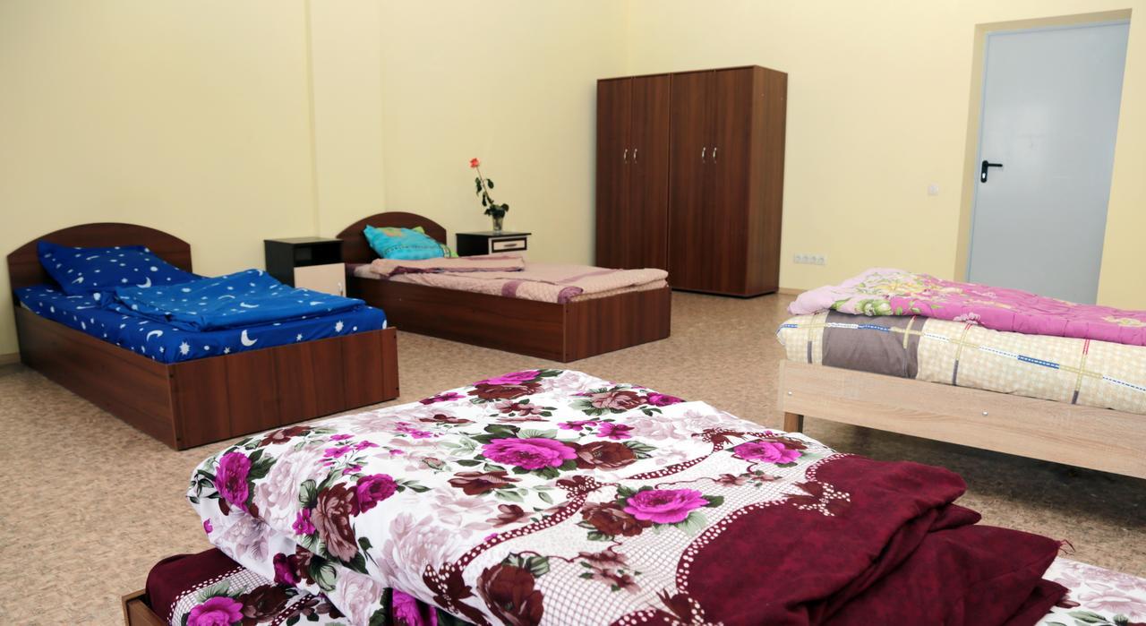 Hostel Raduga Kiev Esterno foto